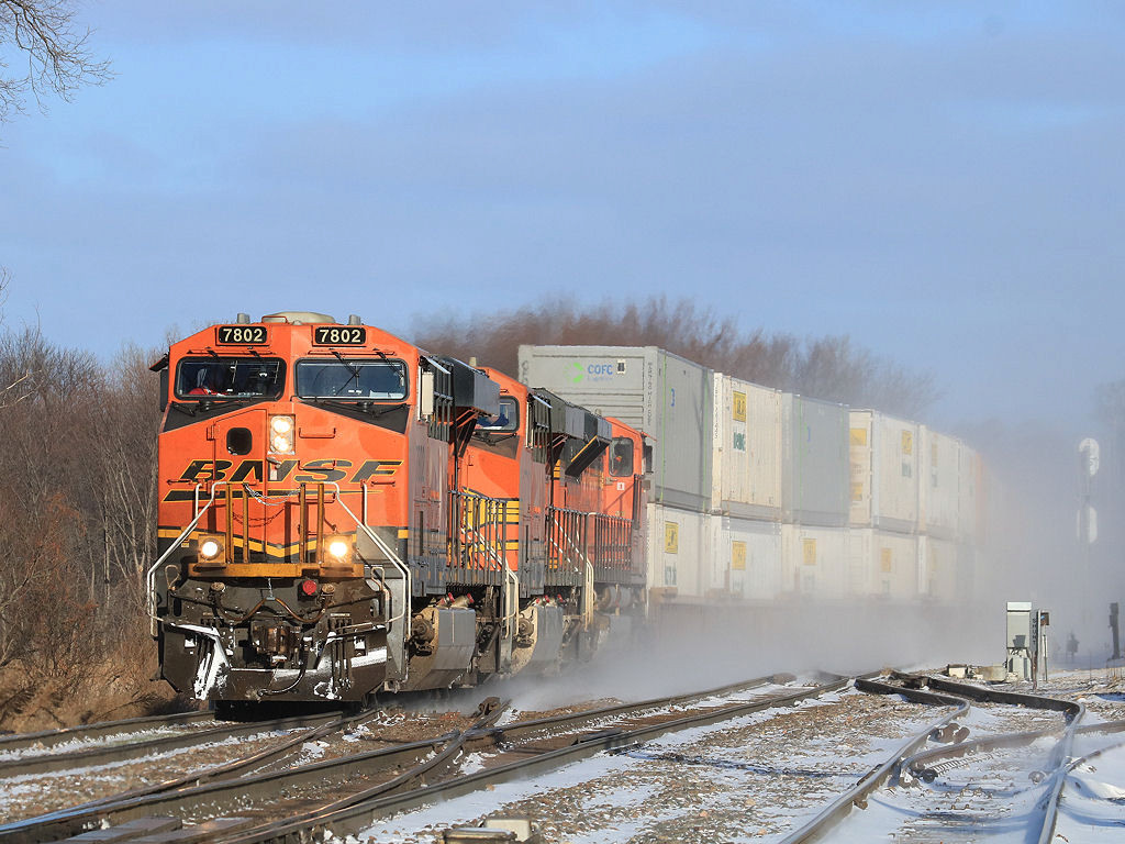 BNSF 7802